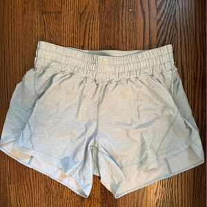 Lululemon track that short 5 in (heathered light blue)